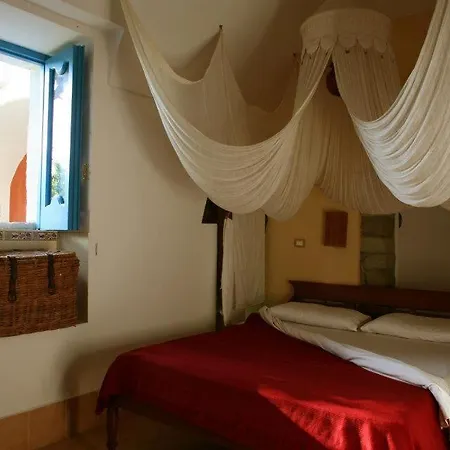 Alojamento de Acomodação e Pequeno-almoço Dimora Coloniale 3*